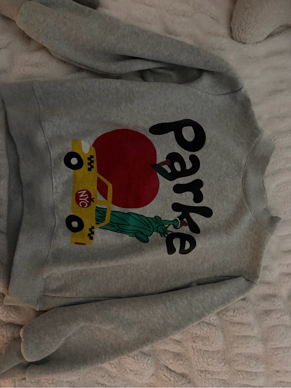 RARE EXCLUSIVE LIMITED Parke Grey Sweatshirt with NYC Taxi Graphic - Picture 2 of 3